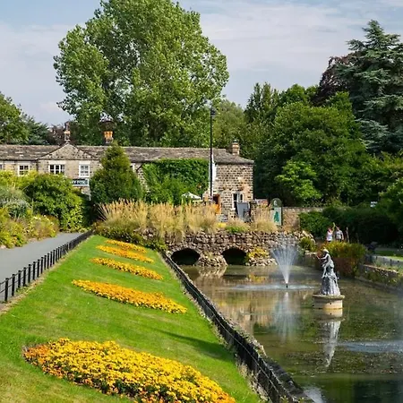 2 Bed, 2 Bath In Roundhay Leeds (West Yorkshire)