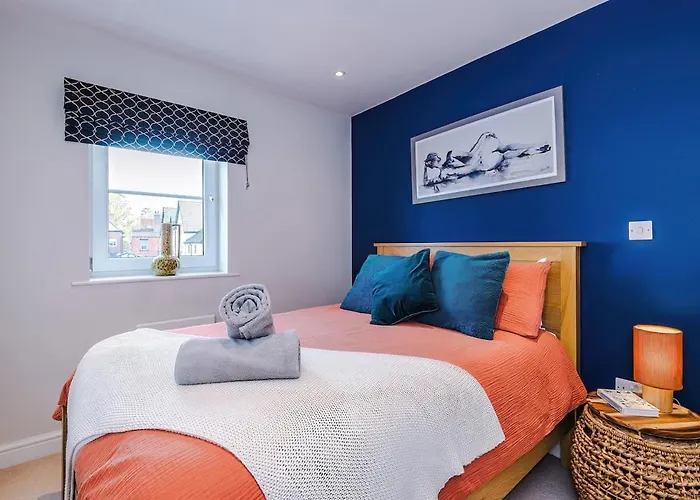 2 Bed, 2 Bath In Roundhay Leeds (West Yorkshire)